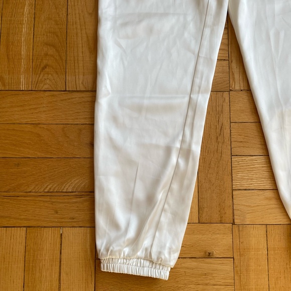 BB Dakota by Steve Madden Jogger Pants - Picture 3 of 4